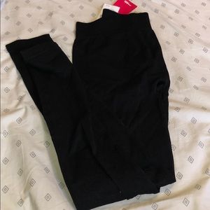 Black seamless leggings